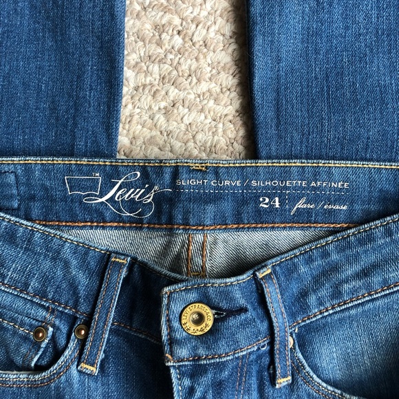 Vintage Levi’s flared leg - Picture 3 of 3